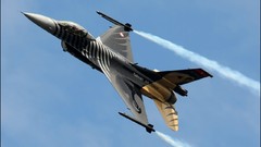 Army Turkey f-16 fighting falcon contrails Turkish Armed Forces 