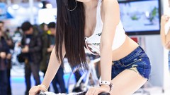 Asians models photo shoot Korean supermodels Hwang Mi Hee 