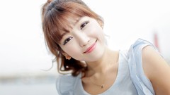 Asians smiling models Korean Lee Eun Hye