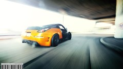 Ass cars down chasing