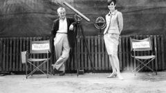 Audrey Hepburn grayscale