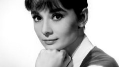 Audrey Hepburn grayscale