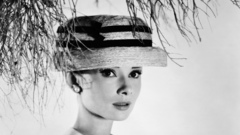 Audrey Hepburn grayscale