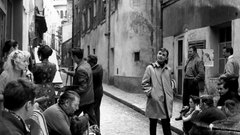 Audrey Hepburn grayscale