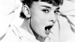 Audrey Hepburn grayscale open