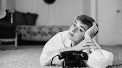 Audrey Hepburn monochrome greyscale