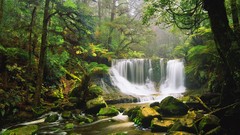 Australia horseshoe waterfalls mount national park