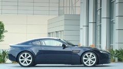 Auto cars Aston Martin