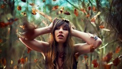 Autumn woman autumn leaves brunettes Morgane Wallbrecq