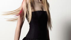 Avril Lavigne black dress
