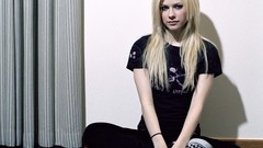 Avril lavigne girl Women