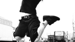 Avril lavigne grayscale monochrome