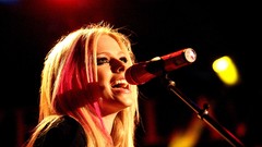 Avril Lavigne singers