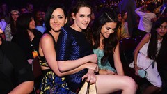 Awards Kristen Stewart Selena Gomez Actress katy perry smiling 