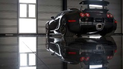 Back view vehicles reflections