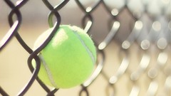Balls tennis fences