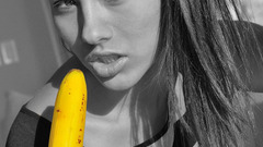 Bananas selective coloring