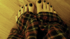 Barefoot toes nail polish