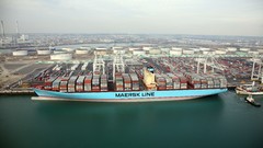 Bay Containers maersk line container ships