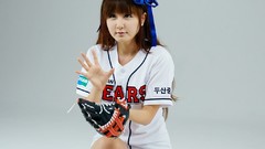 Bears asians models Korean Ryu Ji Hye