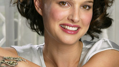 Beautiful smile Celebrity natalie-portman
