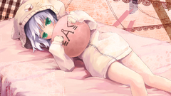 Beds green eyes short