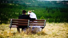 Bench couple romantic