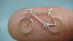 Bicycles fingers scale models