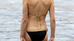 Bikini yvonne strahovski Beaches