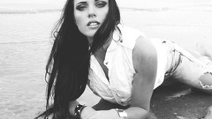 Black and white Andrieu Monika