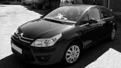 Black and white cars citroën