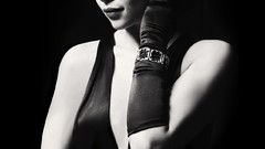 Black and white gloves Actress bracelets emilia clarke