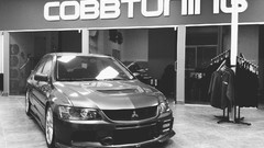 Black and white tuning mitsubishi lancer