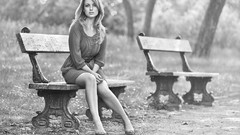 Black and white waiting blondes