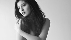 Black and white woman brunettes models Enza Ivana