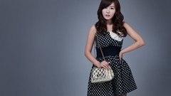 Black and white woman dress asians models Korean Simple 