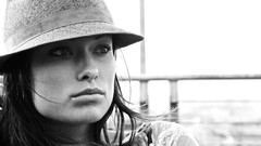 Black and white woman hats Olivia Wilde Actress
