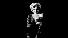 Black and white woman Marilyn Monroe blondes pinups nightgown