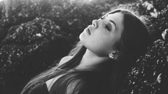 Black and white woman models Hannah Biermann