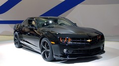 Black chevrolet camaro