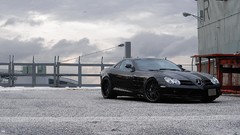 Black Mercedes-Benz SLR McLaren
