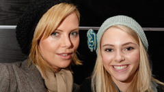 Blondes annasophia robb charlize
