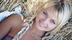 Blondes blue eyes smiling