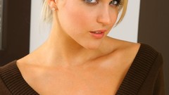 Blondes boobs woman Kayleigh