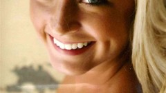 Blondes green eyes teen