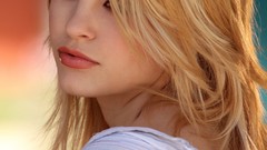 Blondes models boobs Bree Daniels