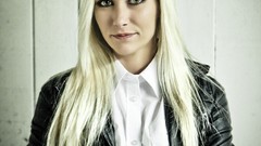 Blondes models portraits