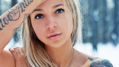 Blondes tattoos blue eyes