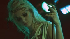 Blondes taylor momsen the pretty reckless