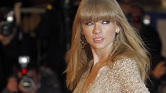 Blondes taylor swift singers bangs